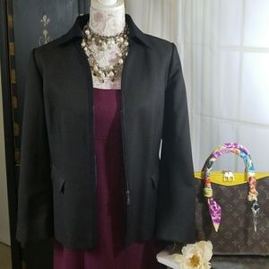 ⬇️PRICE DROP⬇️🇫🇷Louis Vuitton Black Trim Blazer